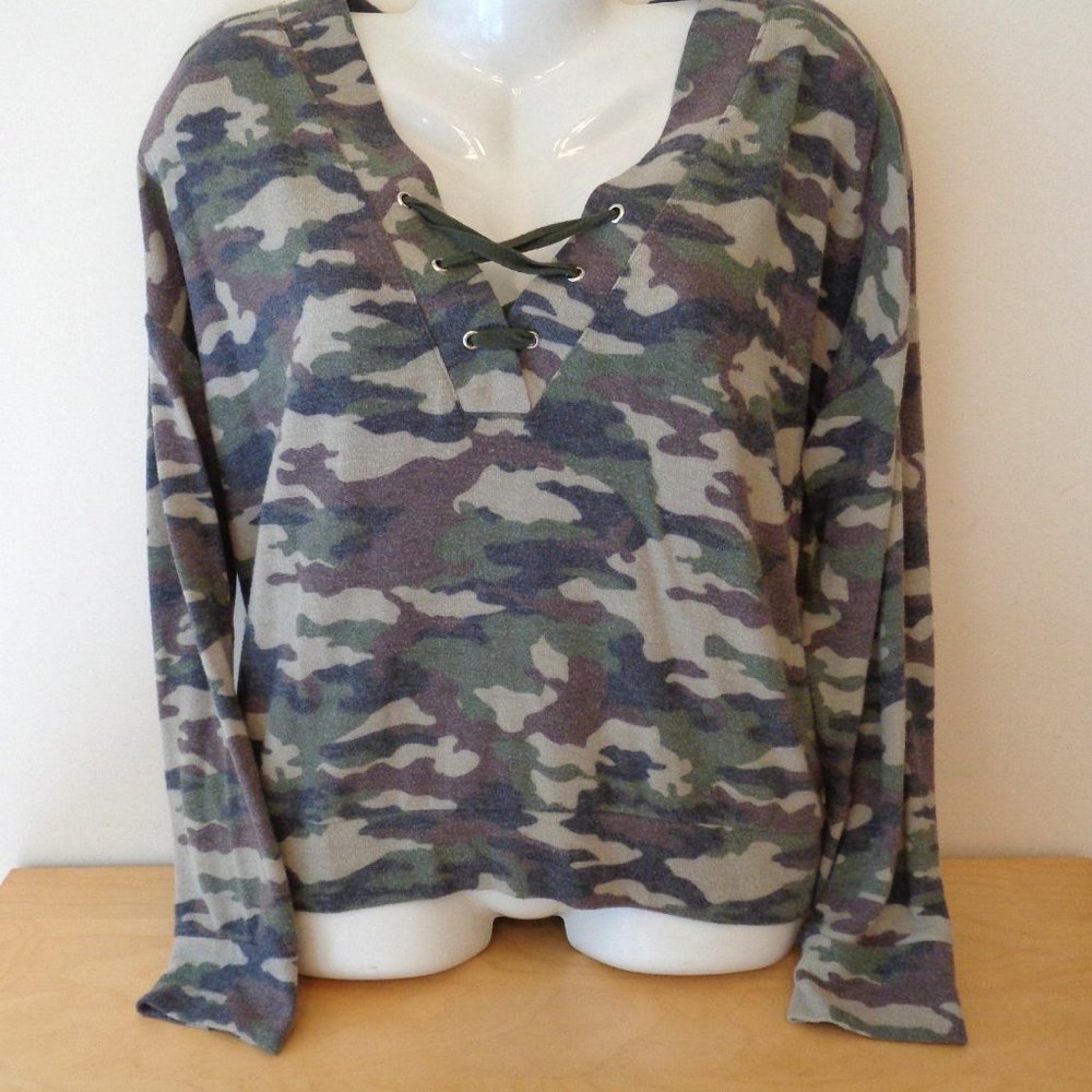 Self Esteem Camo Lace Up Front Top Soft Knit Long Sleeve Green Multi Size Large